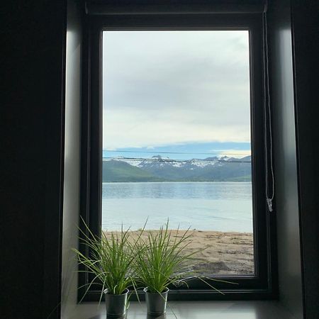 BEDEHUSET Basecamp Senja Hotel Skaland Eksteriør billede