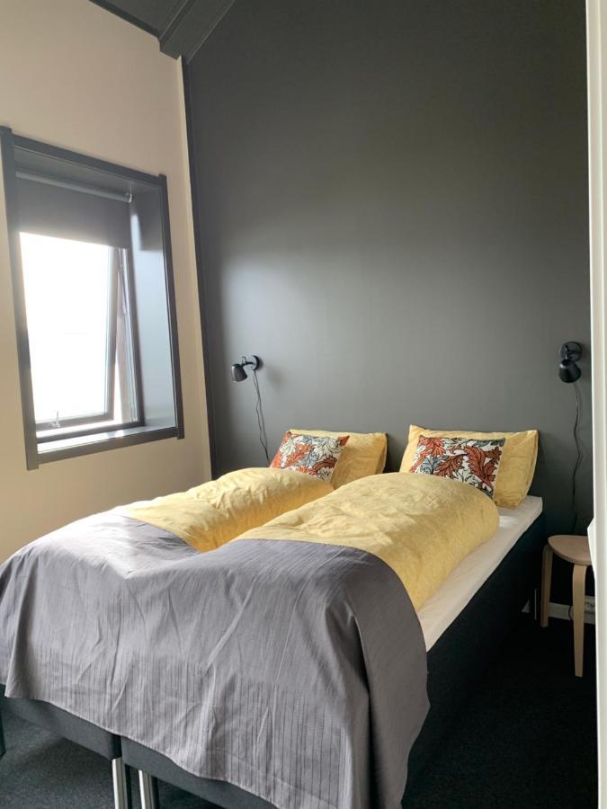 BEDEHUSET Basecamp Senja Hotel Skaland Eksteriør billede