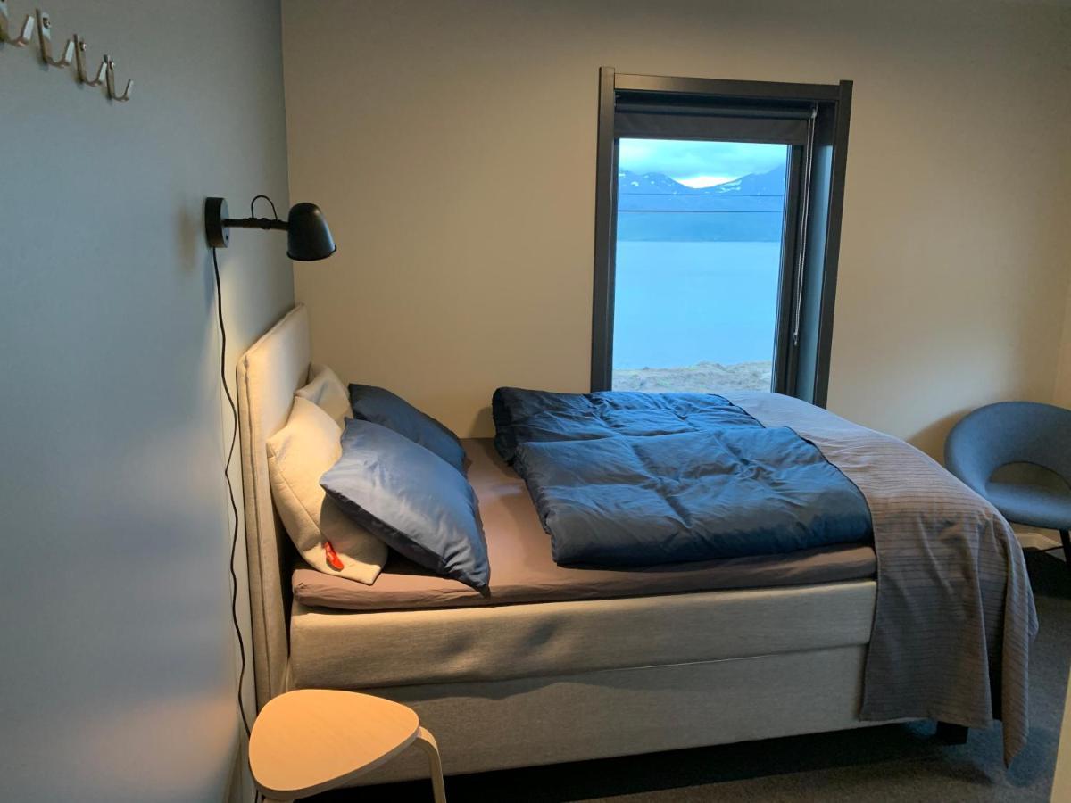 BEDEHUSET Basecamp Senja Hotel Skaland Eksteriør billede